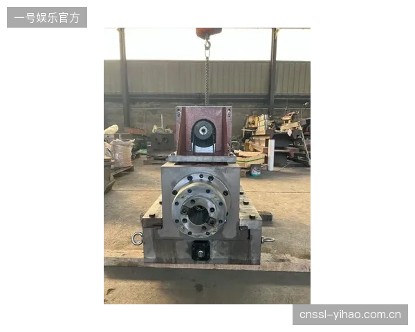 暴力进攻型打法的技术支撑：激光测厚驱动的拍框刚性优化，正成为顶级球员的首选